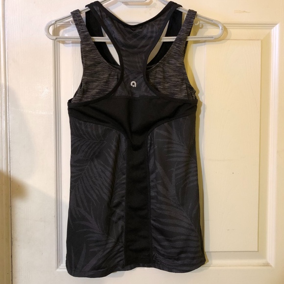 Yoga Top! - Picture 2 of 5